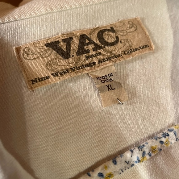 White Denim Jeans Jacket - Picture 5 of 6